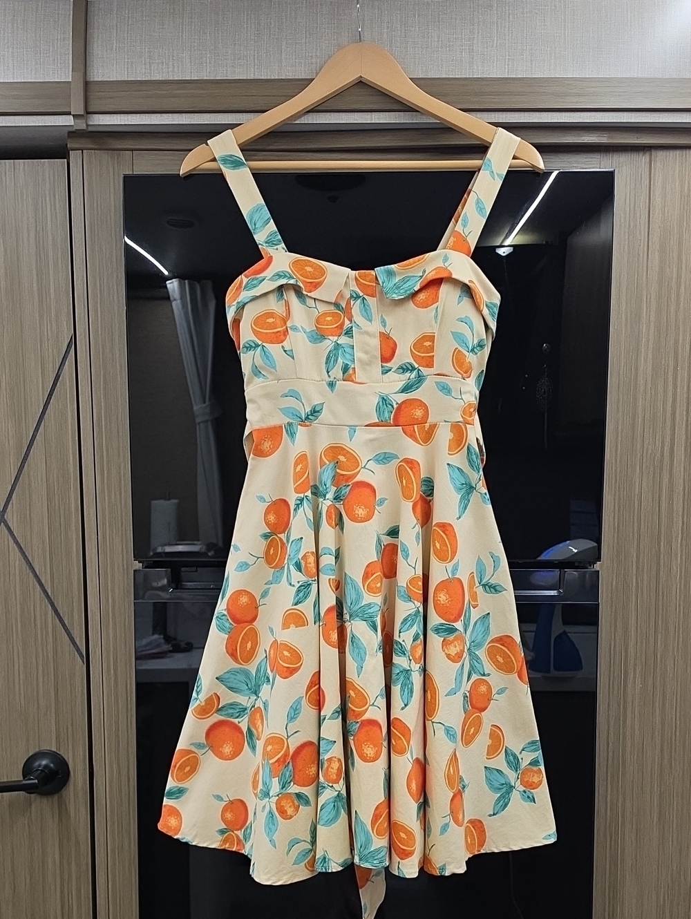 ππ±FRUIT ORANGE MIDI DRESS WITH LEAVES" BY " EVA ROSE" ππ± - Picture 14 of 15